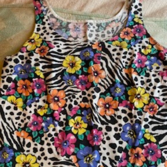 Summer Flower Mini Dress - Picture 2 of 4